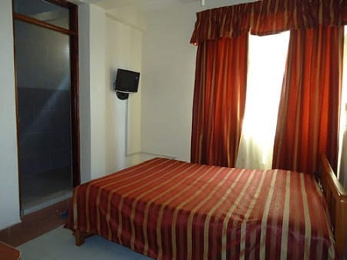 Bedroom 2, Kings Meat World Hotel, Mathira