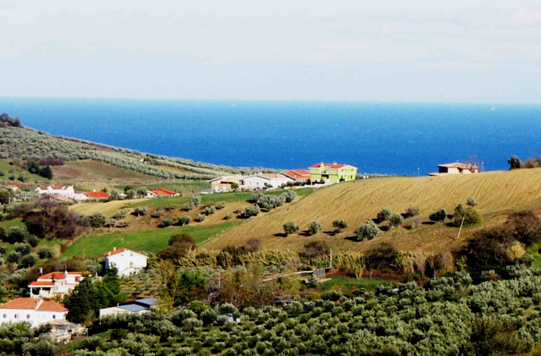 Others 5, Villa Istonia, Chieti