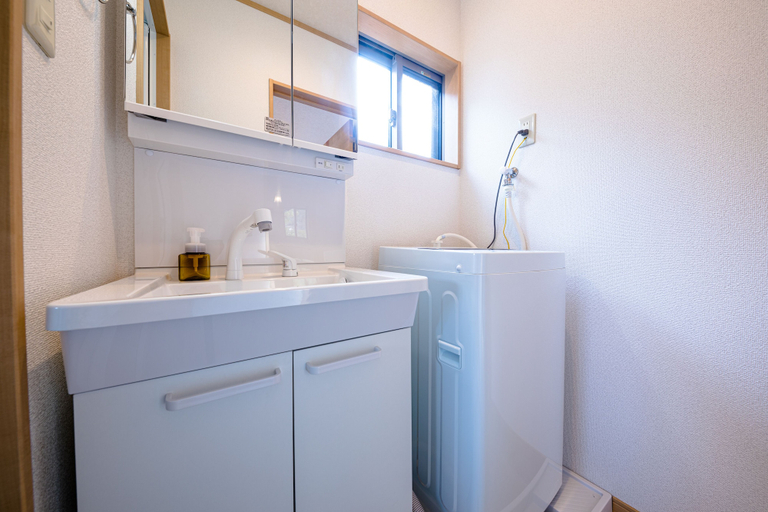Bathroom 3, Furaku-Cat, Fujikawaguchiko