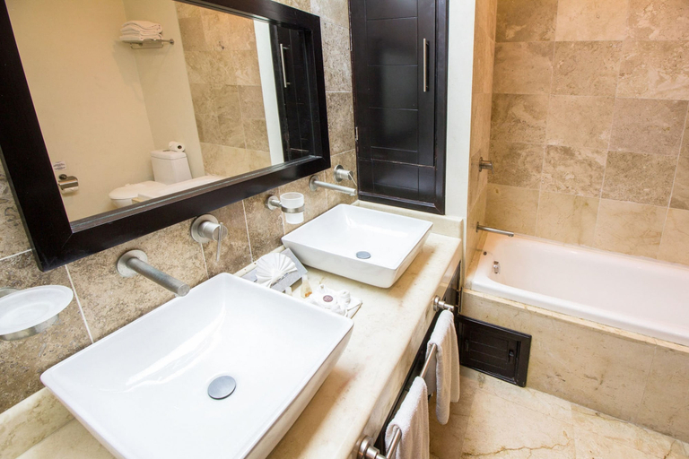 Bathroom 3, Ground floor, luxury 2 bedroom condo with pool view at El Faro by DPM, Cozumel