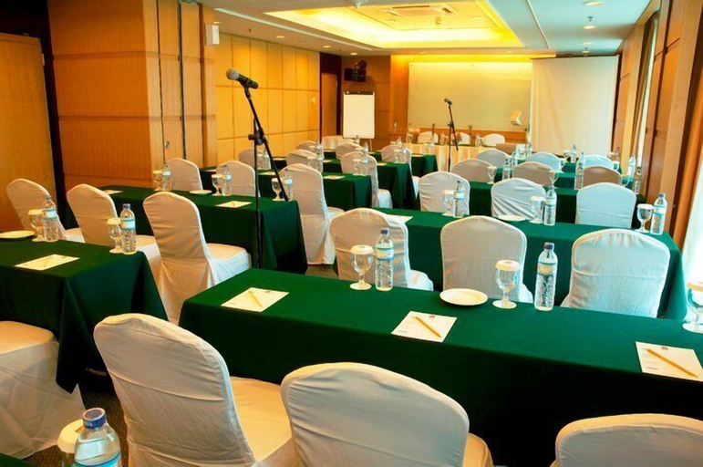 Business Facilities 25