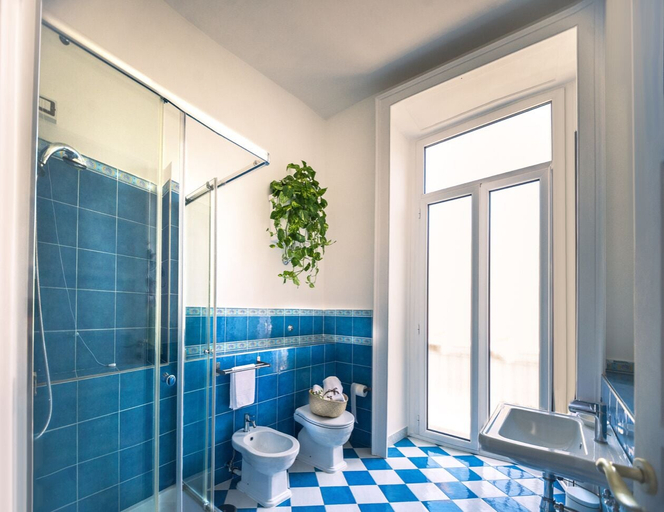 Bathroom 5, Monart Hospitality Cavour, Napoli