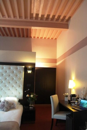 Bedroom 2, Le Marquis de la Baume, Gard