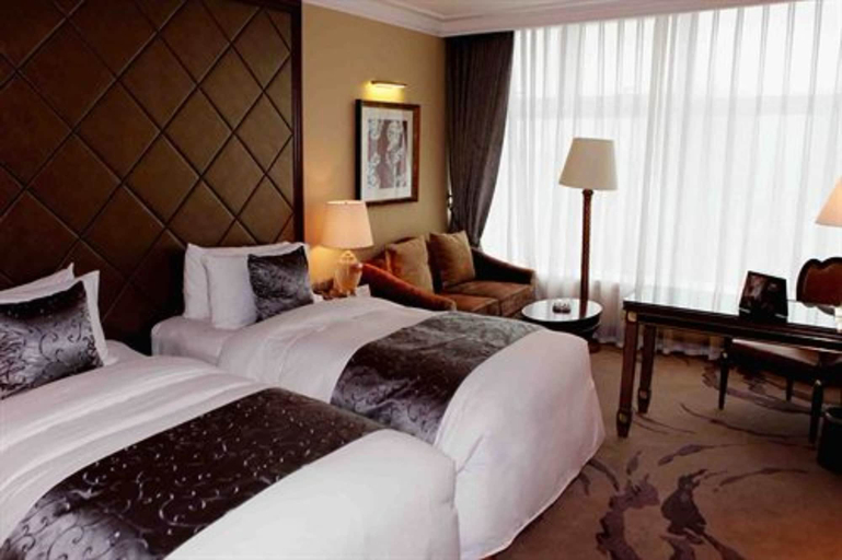 Bedroom 3, Liaoning International Hotel, Beijing