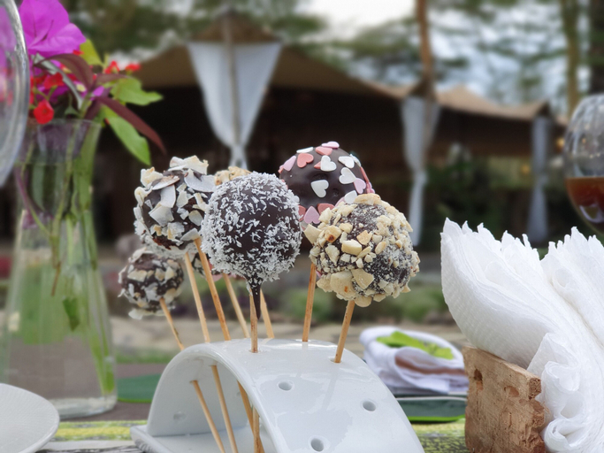 Food & Drinks 5, Swara Acacia Lodge, Mavoko