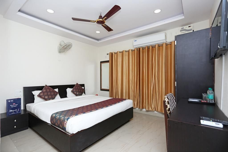 Bedroom 3, Hotel Sahu Near Kashi Vishwanath Temple Gate, Varanasi
