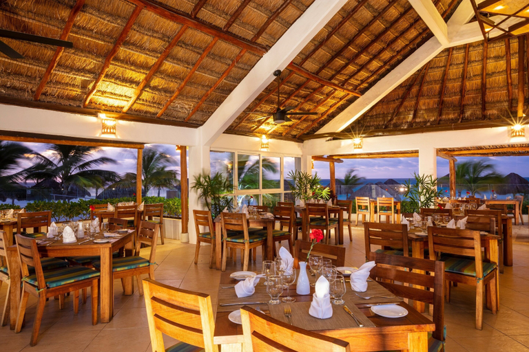 Food & Drinks 5, Krystal Cancun All Inclusive, Benito Juárez