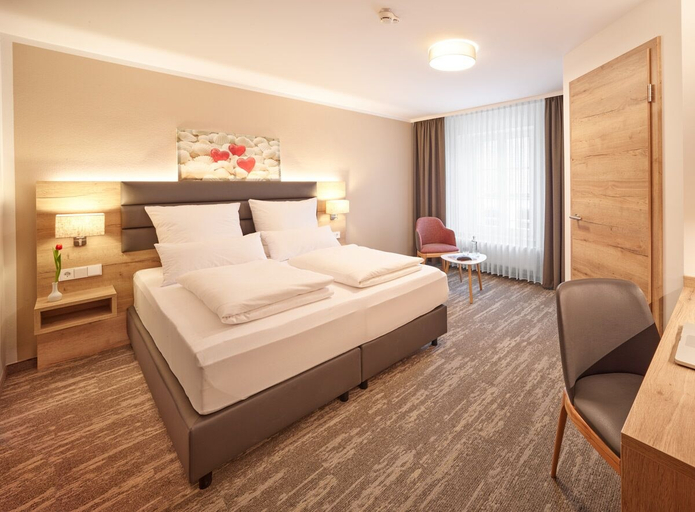 Bedroom 3, Hotel Wittelsbacher Hof, Weißenburg-Gunzenhausen