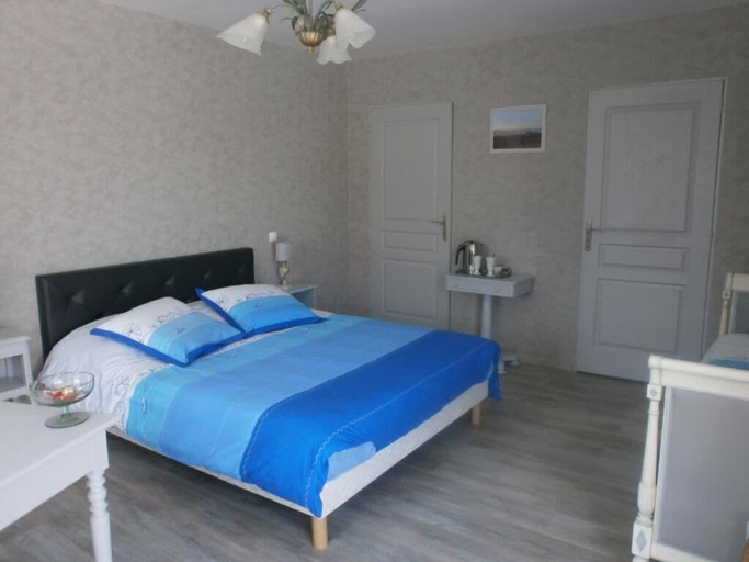 Bedroom 4, la pecherie, Loire-Atlantique