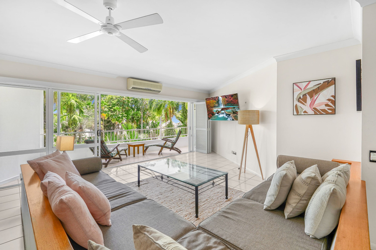 Poolside Apt In Alamanda Beachfront Resort 55, Cairns