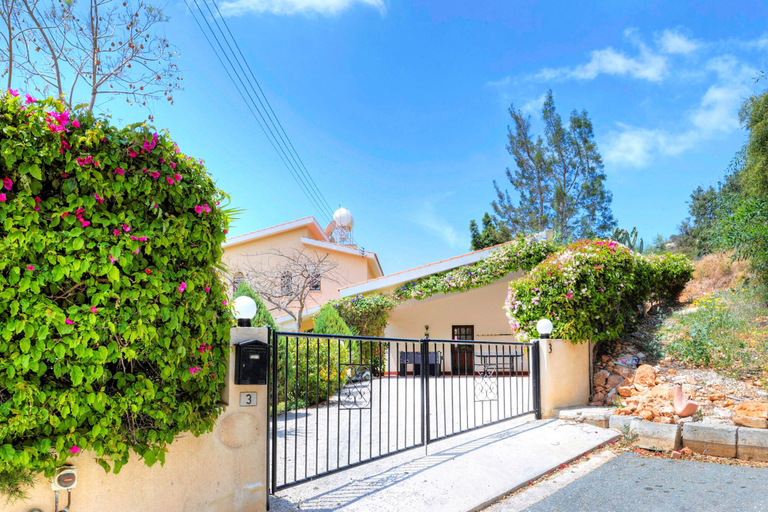 Exterior & Views 2, Villa Captains