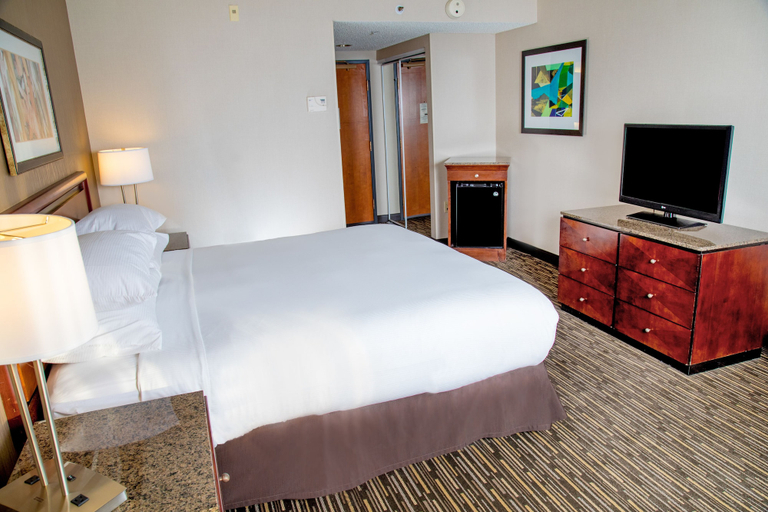 Bedroom 3, DoubleTree by Hilton Las Vegas Airport, Clark