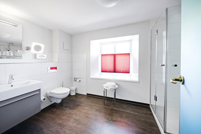 Bathroom 4, Schloss Burgbrohl, Ahrweiler