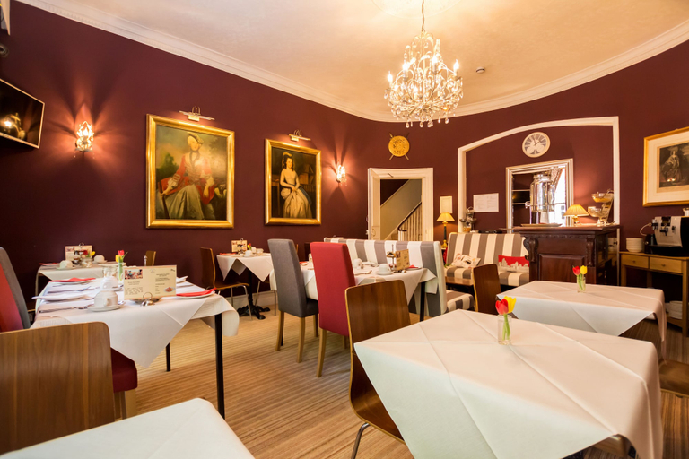 Food & Drinks 5, Arosfa Hotel London by Compass Hospitality, London