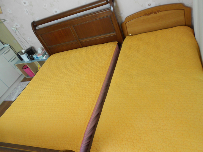 Bedroom 2, Elvis B&B, Jung