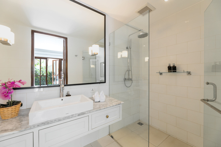 Bathroom 3, Villa Merah, Badung