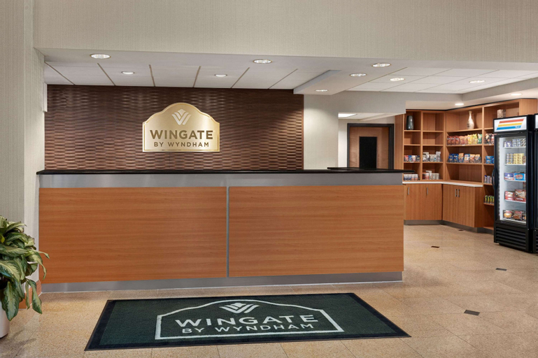 Public Area 2, Wingate by Wyndham - Wilmington, New Hanover