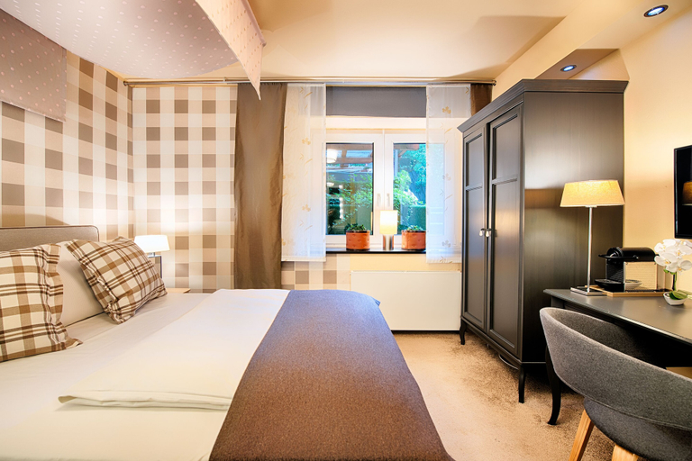 Bedroom 4, Hotel Fürst Garden, Dortmund