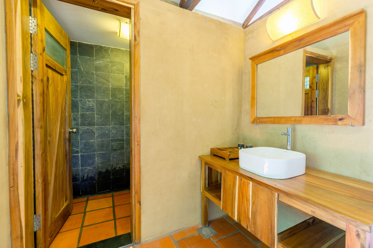 Bathroom 4, Daisy Resort, Phú Quốc