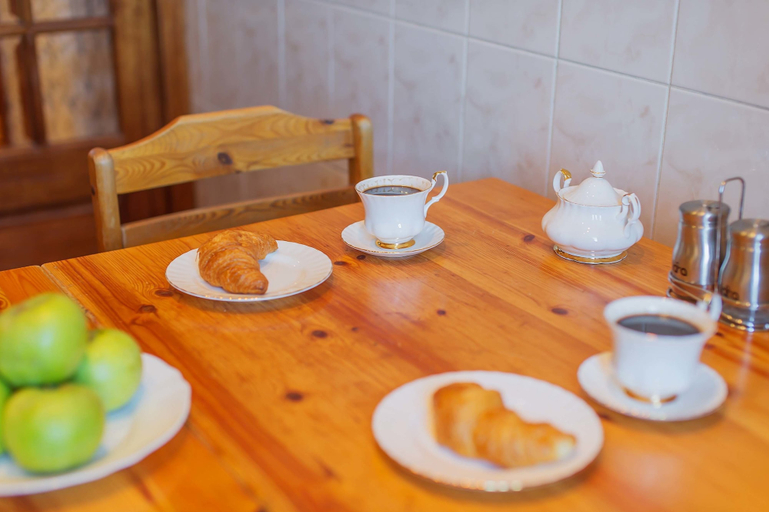 Food & Drinks 5, GM Apartment Nikitsky Boulevard, Central