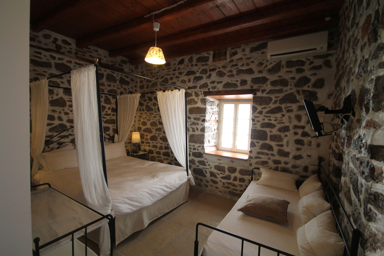 Bedroom 4, Alexandra Guesthouse, Attica