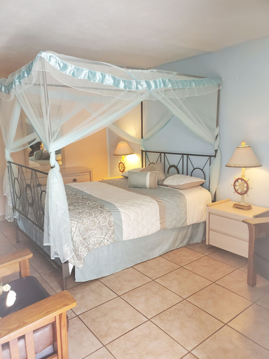 Bedroom 2, Conty's Motel, Collier
