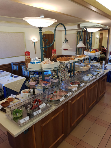 Food & Drinks 5, Hotel San Donato - Bologna Centro, Bologna