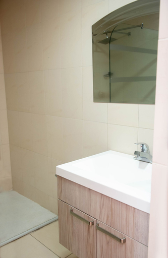 Bathroom 4, La Cresta Inn, Panamá
