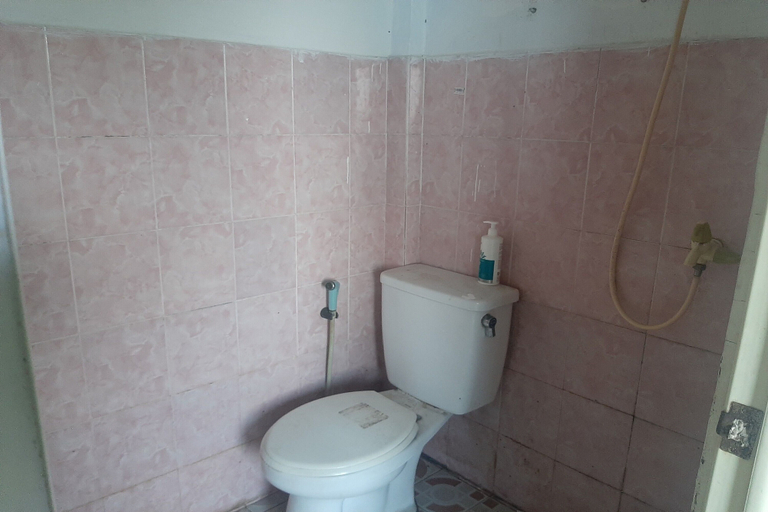 Bathroom 4, Hotel O Cimanuk Pavilion, Bengkulu