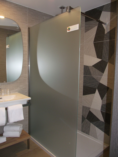 Bathroom 4, Hôtel & Résidence Lido Marana Bastia Furiani, Haute-Corse