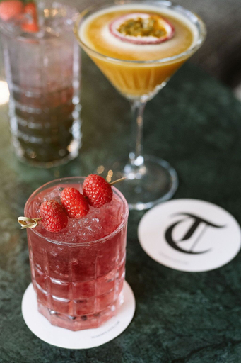 Food & Drinks