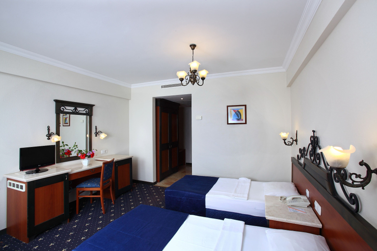 Bedroom 4, Club Cactus Paradise - All Inclusive, Menderes