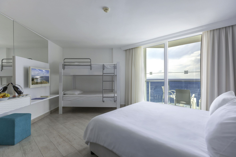 Bedroom 2, Le Bleu Hotel & Resort, Kuşadası
