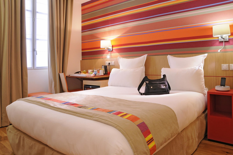 Bedroom 3, Best Western Hotel du Mucem, Bouches-du-Rhône