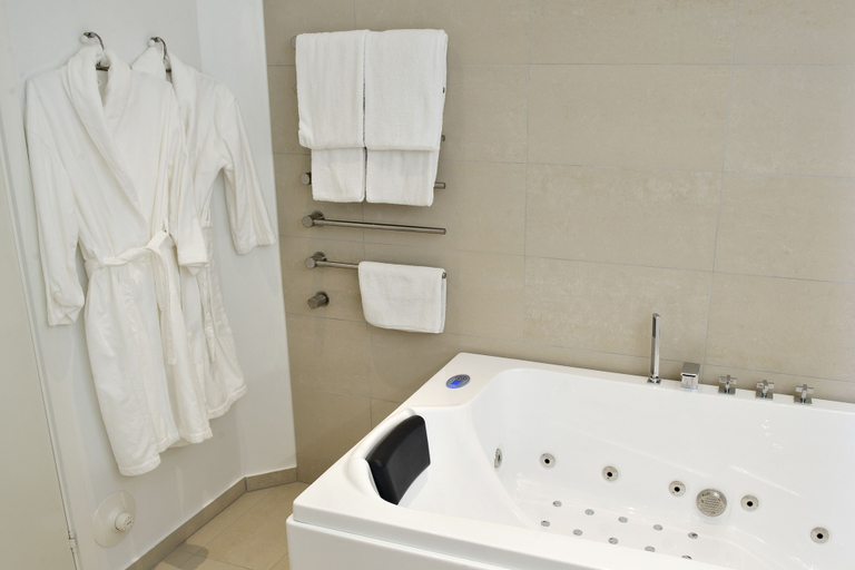 Bathroom 4, Golf Hotel Viborg, Viborg