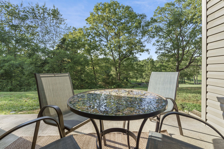 Holiday Ridge Escape - Holiday Hills Branson - Golf Resort - Outdoor Pools, Taney