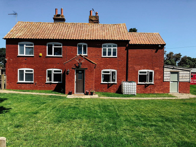 Exterior & Views 2, Eastwood Lodge, Suffolk