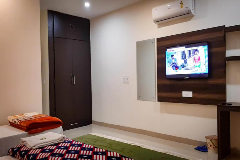 Bedroom 4, Hotel Green Park, Sahibzada Ajit Singh Nagar