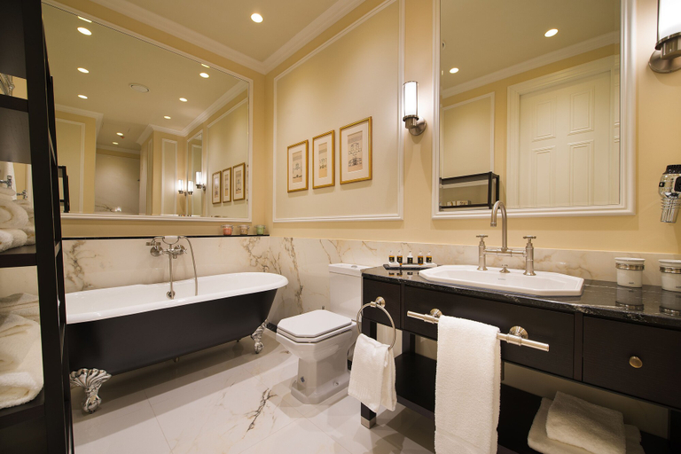 Bathroom 5, Wilson Palace by LOFT, Bratislava I