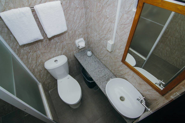 Bathroom 5, Amaris Bed & Breakfast, Lapu-Lapu City