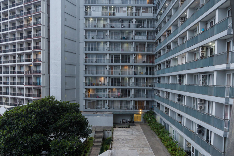 Exterior & Views, Comfy Studio At Dago Suites Apartment By Travelio, Bandung