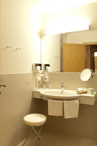 Bedroom 5, Hotel Eschenhof, Spittal an der Drau