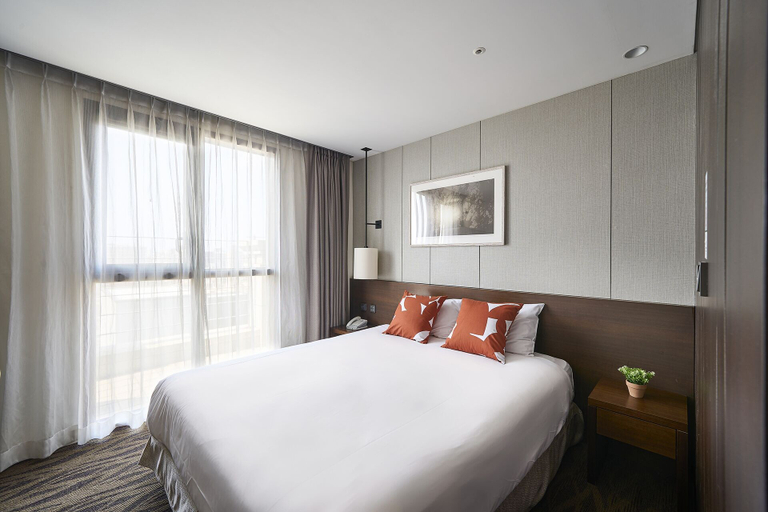 Bedroom 3, Jeju Central City Hotel, Jeju