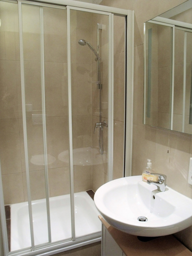 Bathroom, ApartInn Hotels & Apartments EH, Mannheim