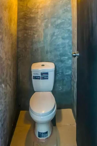Bathroom 4, Phanganist Hostel, Ko Phangan