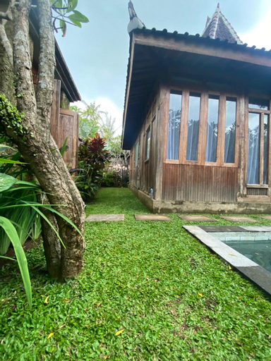 Exterior & Views 7