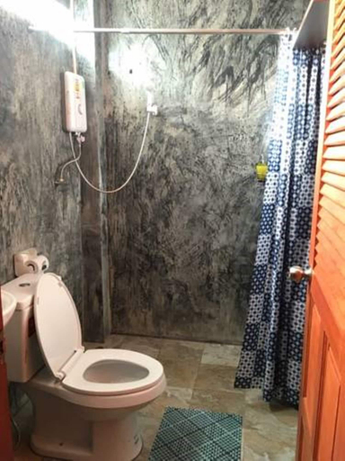 Bathroom 3, Milin Guesthouse, Muang Chiang Rai