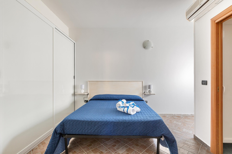 Room 5, Residence Joy Home, Taranto