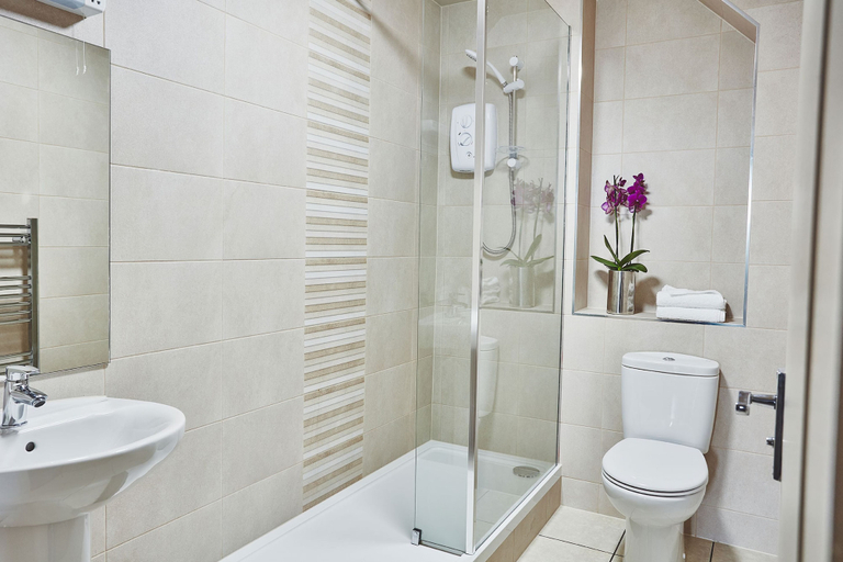 Bathroom 4, The Garrison, Highland