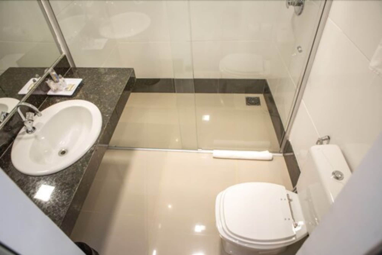 Bathroom 5, San Diego Suites Governador Valadares, Governador Valadares